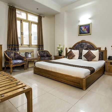 Hotel Sunstar Residency Delhi  Exterior photo