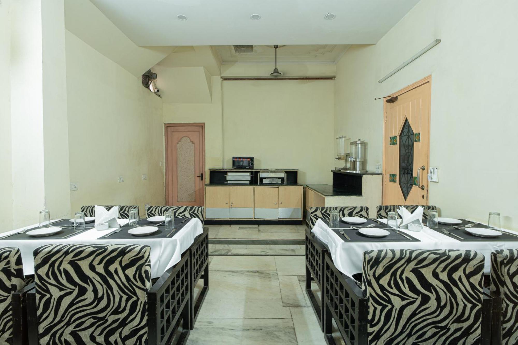 Hotel Sunstar Residency Delhi  Exterior photo
