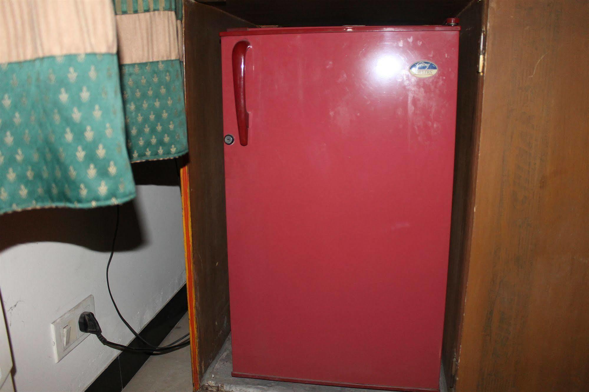 Hotel Sunstar Residency Delhi  Exterior photo
